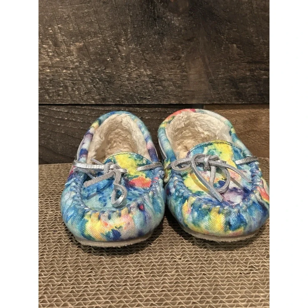Minnetonka Kids Cassie Slipper Mocassins Tie Dye 49084 Plush Lined‎ Girls 9 EUC